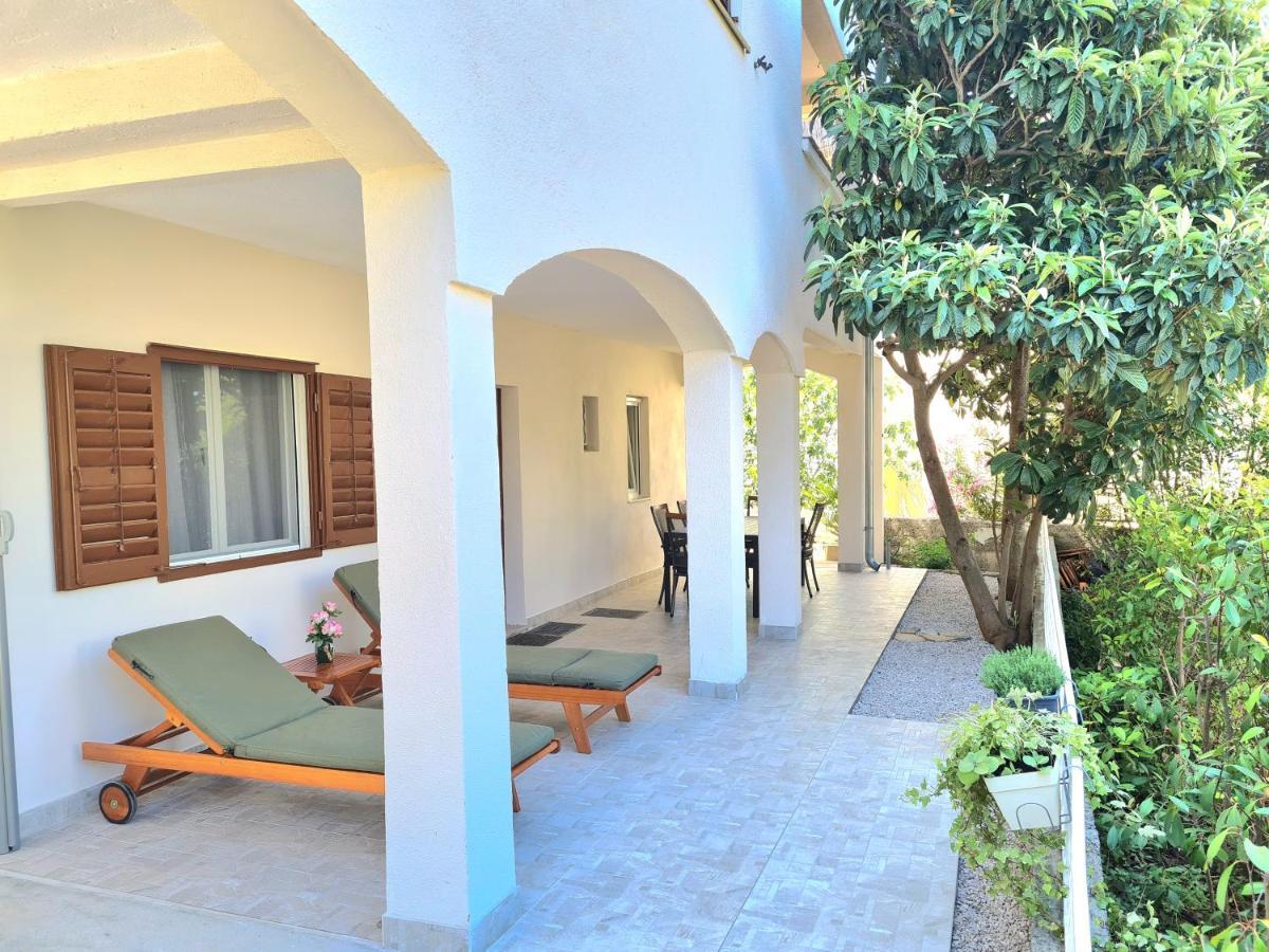 Apartment Ivana โบรดาริตซา ภายนอก รูปภาพ