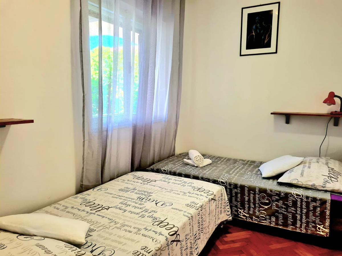 Apartment Ivana โบรดาริตซา ภายนอก รูปภาพ